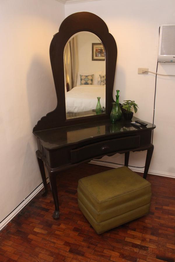 The White Bed And Breakfast Bacolod Luaran gambar