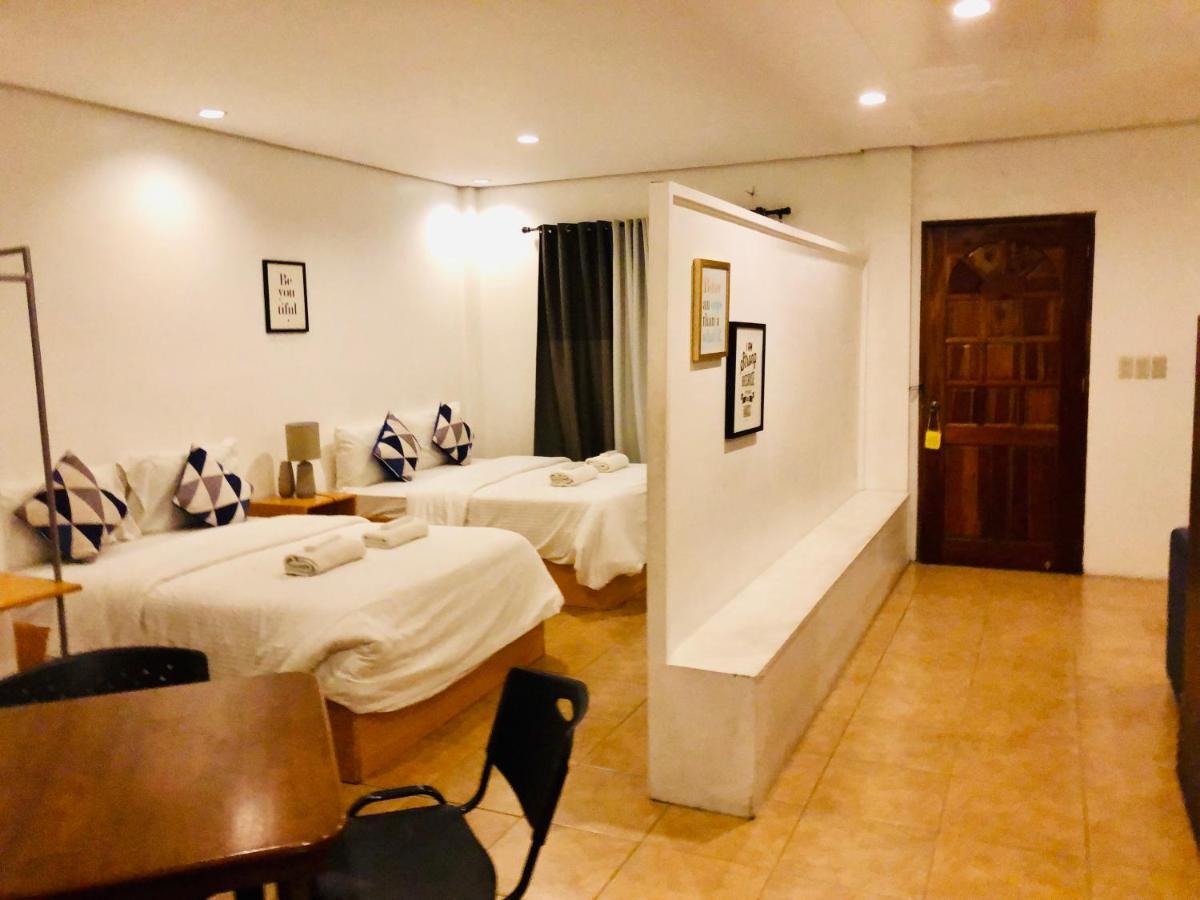 The White Bed And Breakfast Bacolod Luaran gambar