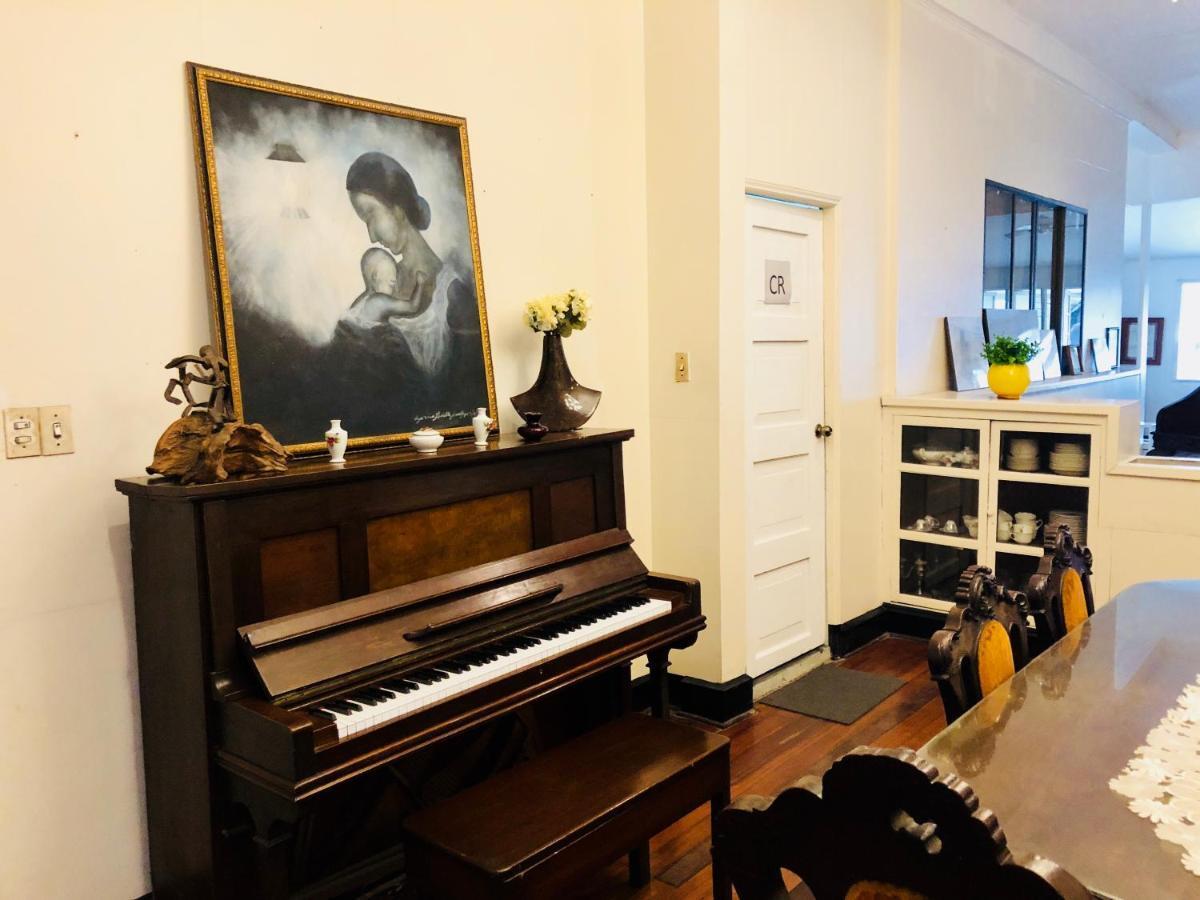 The White Bed And Breakfast Bacolod Luaran gambar